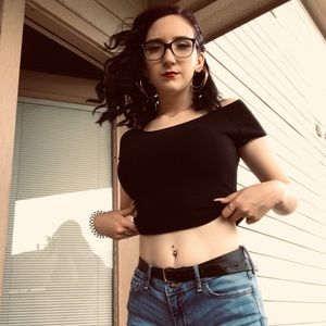 Meet your Posher, Hailey